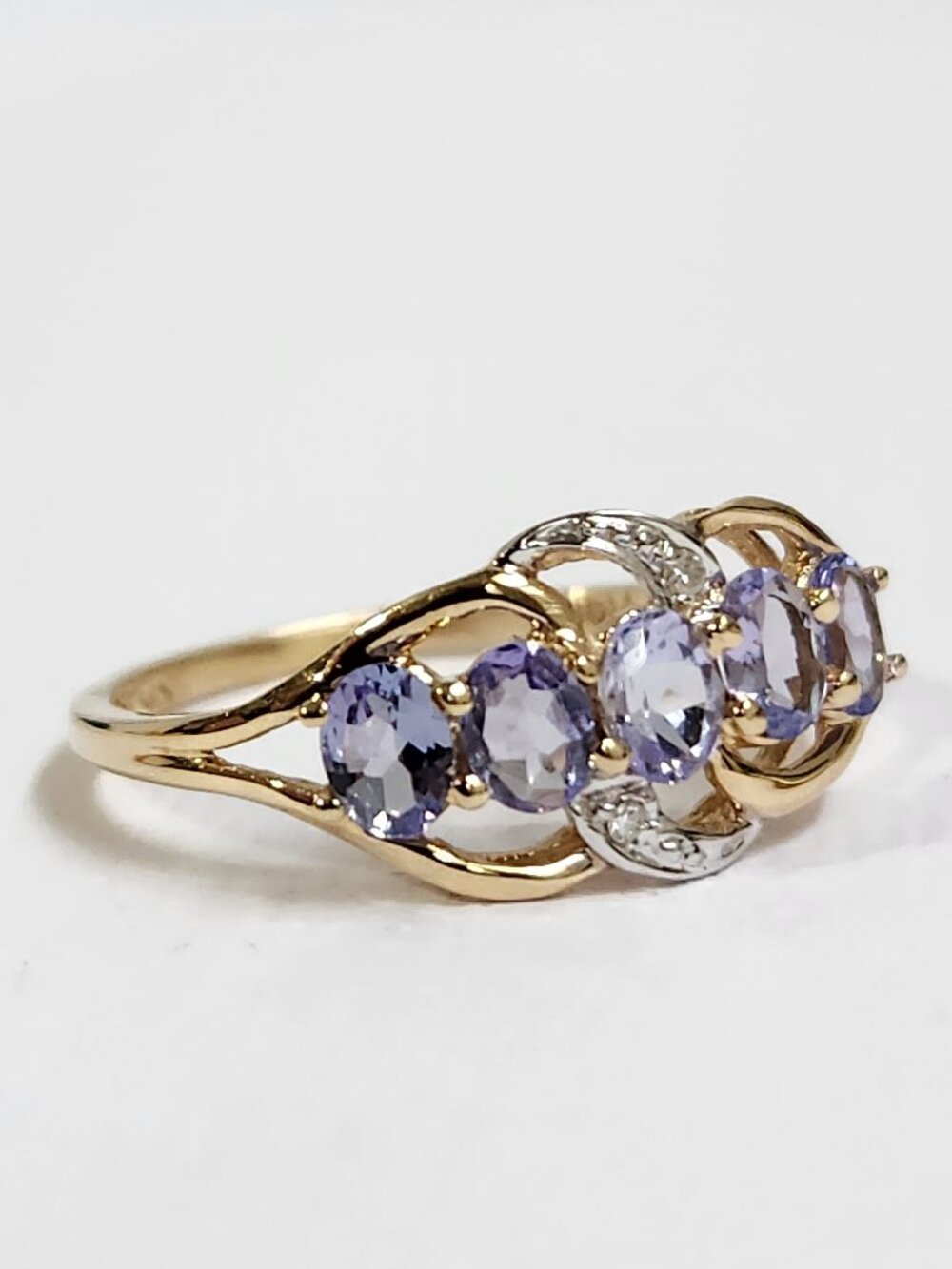 Stunning 14K Solid Gold Natural Tanzanite 5 Stone Diamond Ring Sz 7